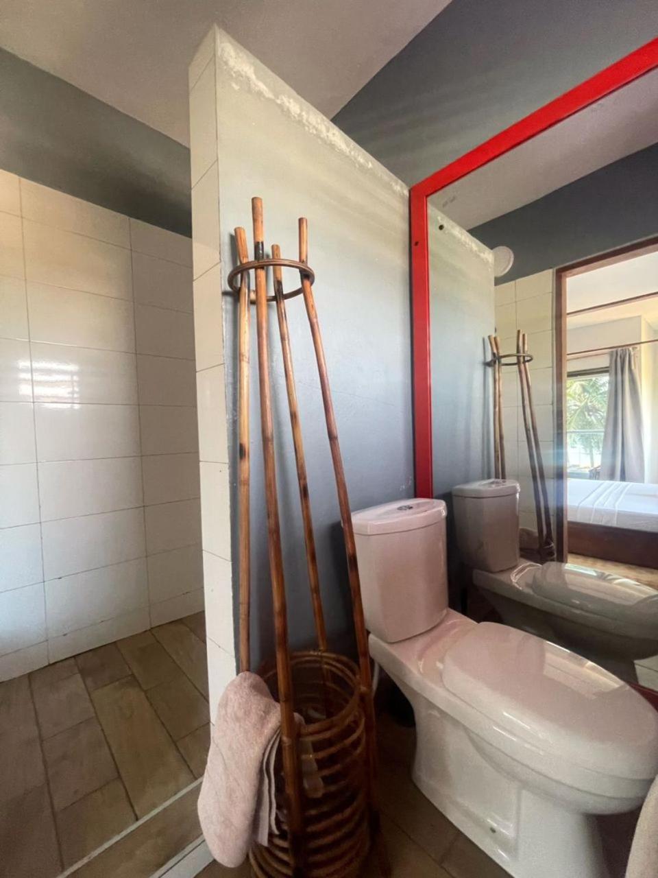 Afiki Hotel Elmina Eksteriør billede