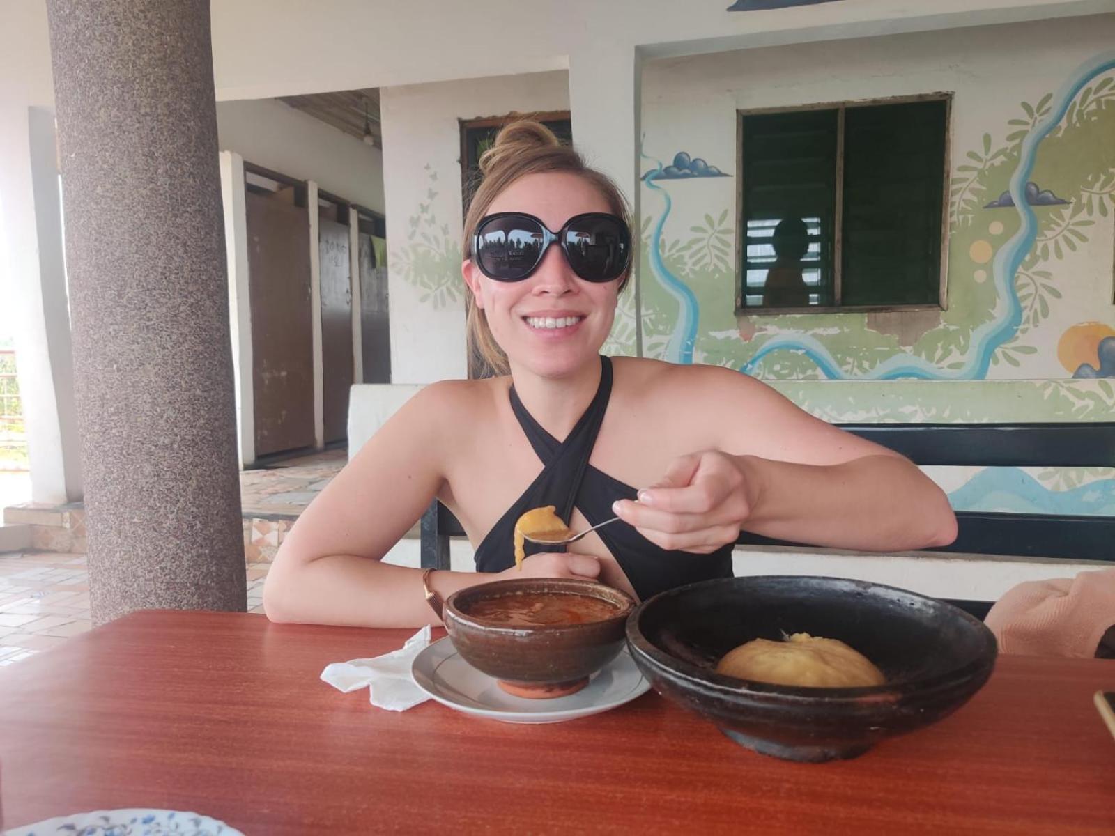 Afiki Hotel Elmina Eksteriør billede