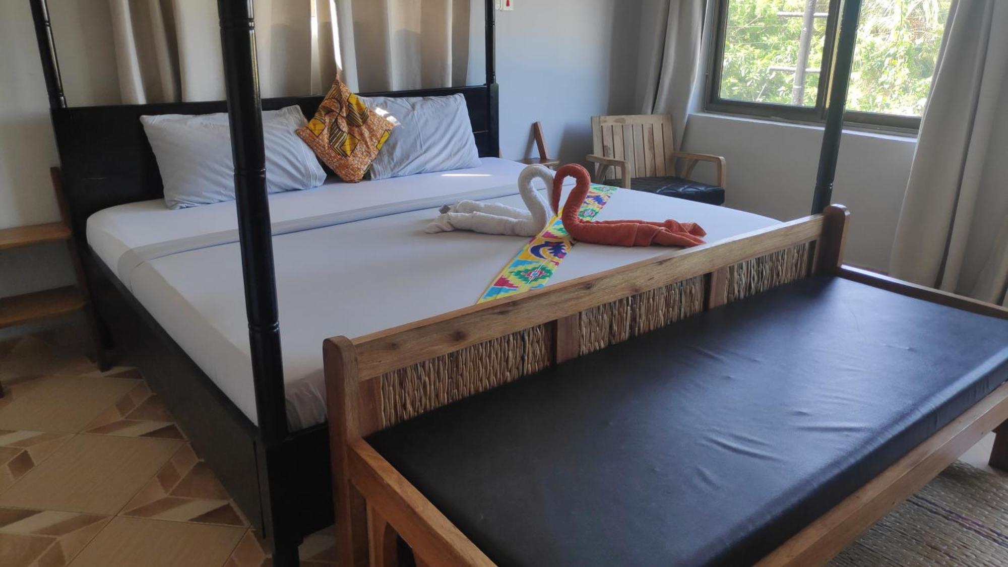 Afiki Hotel Elmina Eksteriør billede