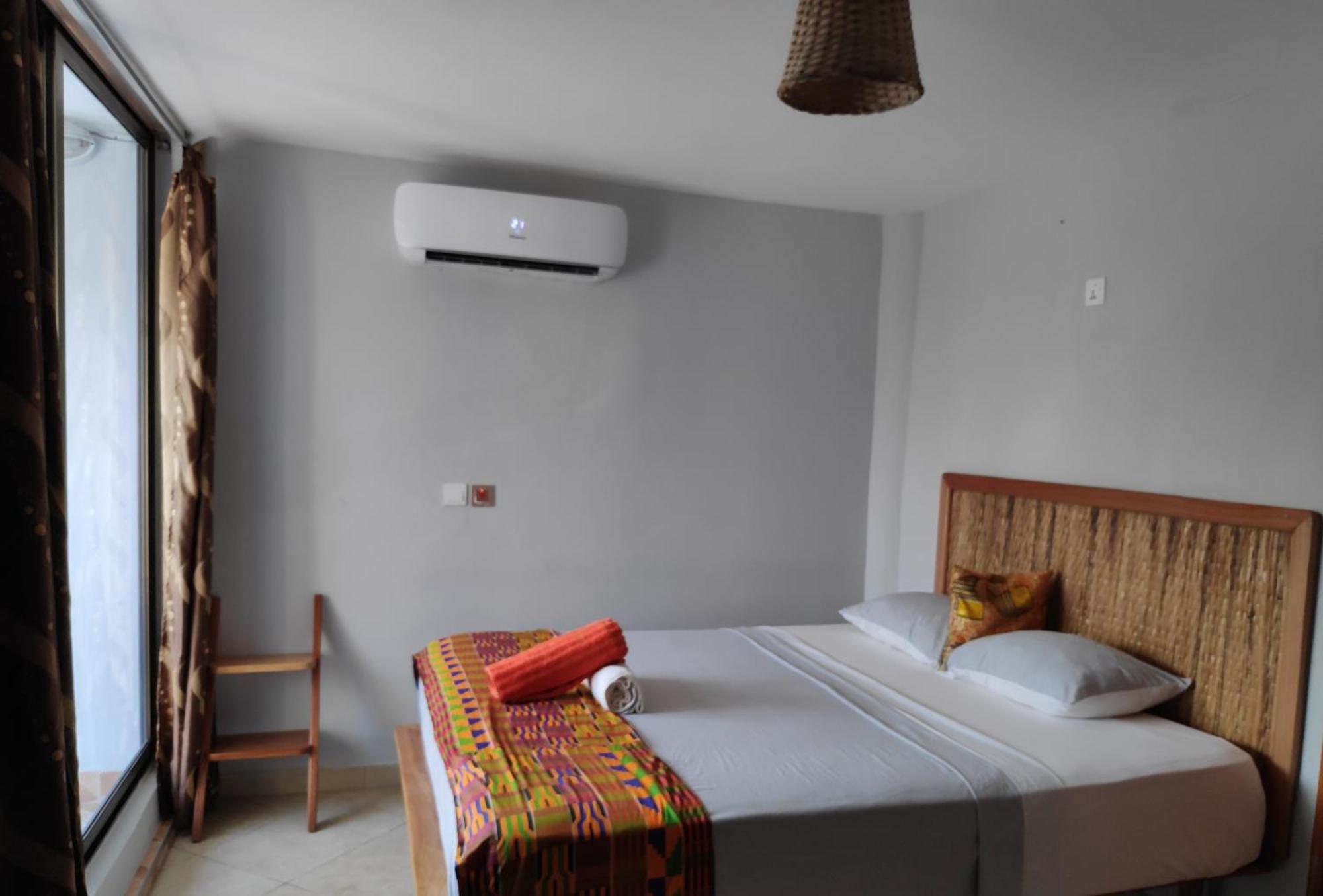 Afiki Hotel Elmina Eksteriør billede