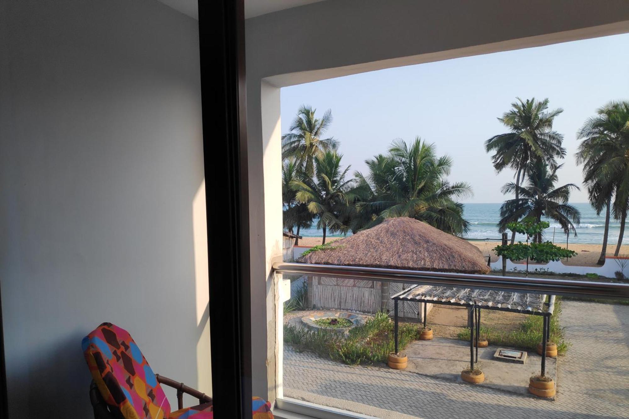 Afiki Hotel Elmina Eksteriør billede