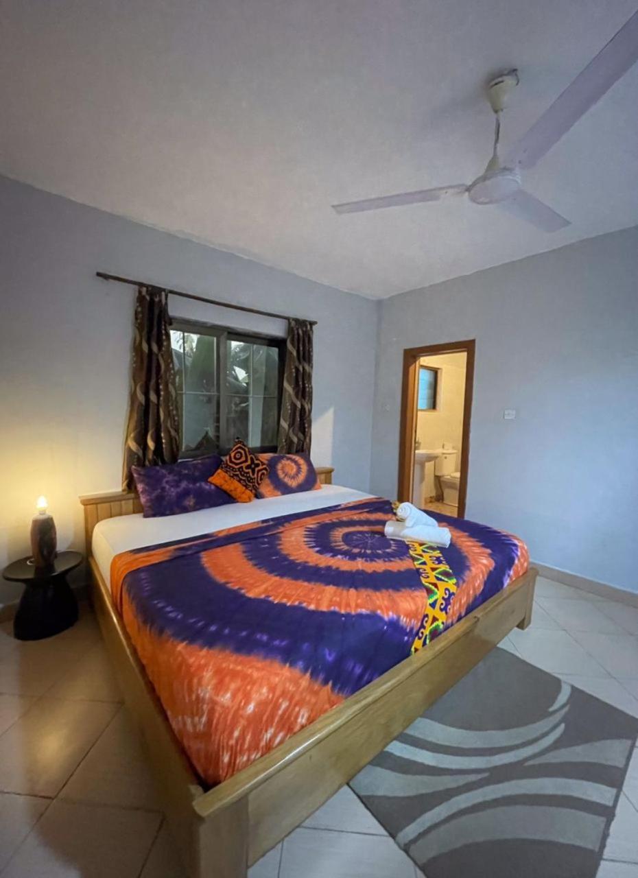 Afiki Hotel Elmina Eksteriør billede